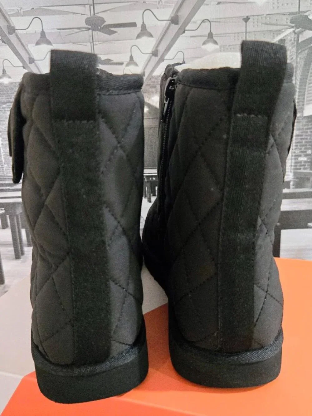 Intelligent Heated Boots Black Quilted Rechargeable NIB Sz W8/M6.5
